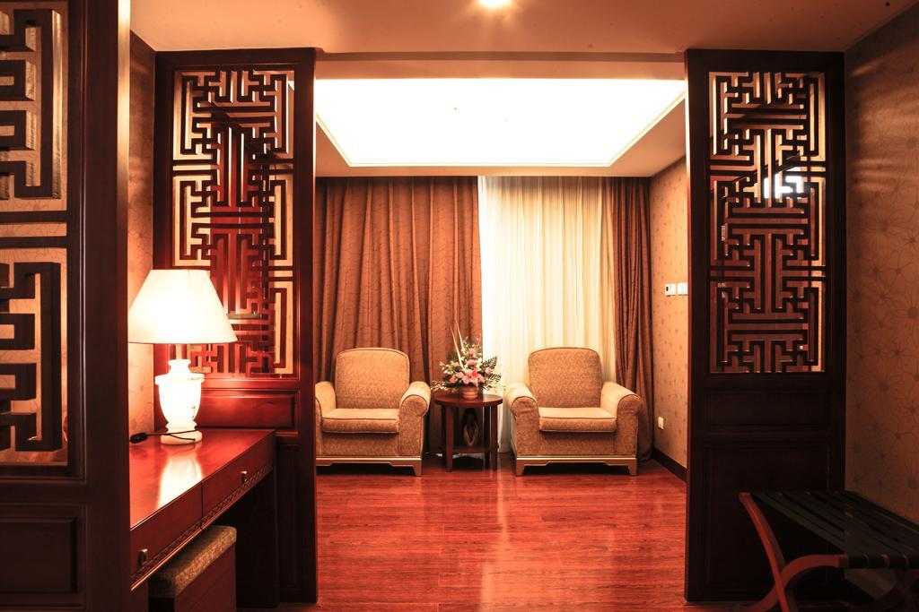 Inner Mongolia Grand Hotel Beijing Exterior photo
